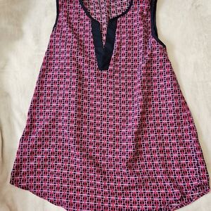 Pink and Blue Sleeveless Graphic Blouse with Mandarin Collar